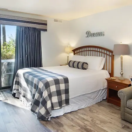 Grand Traverse Bay Waterfront Condo